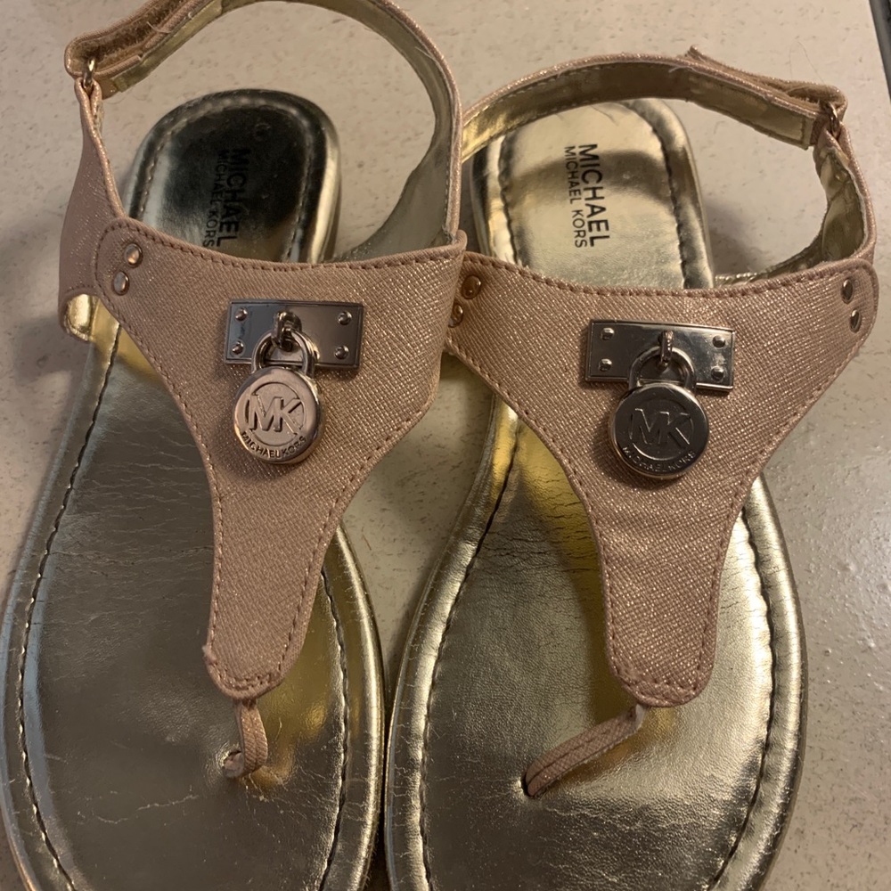 Shoes bundle - Picture 7 of 8